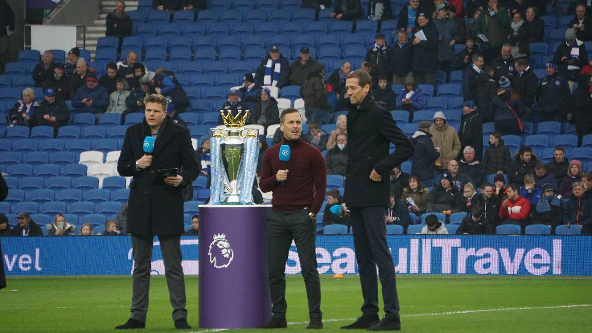 雕刻着他们 雕刻着他们