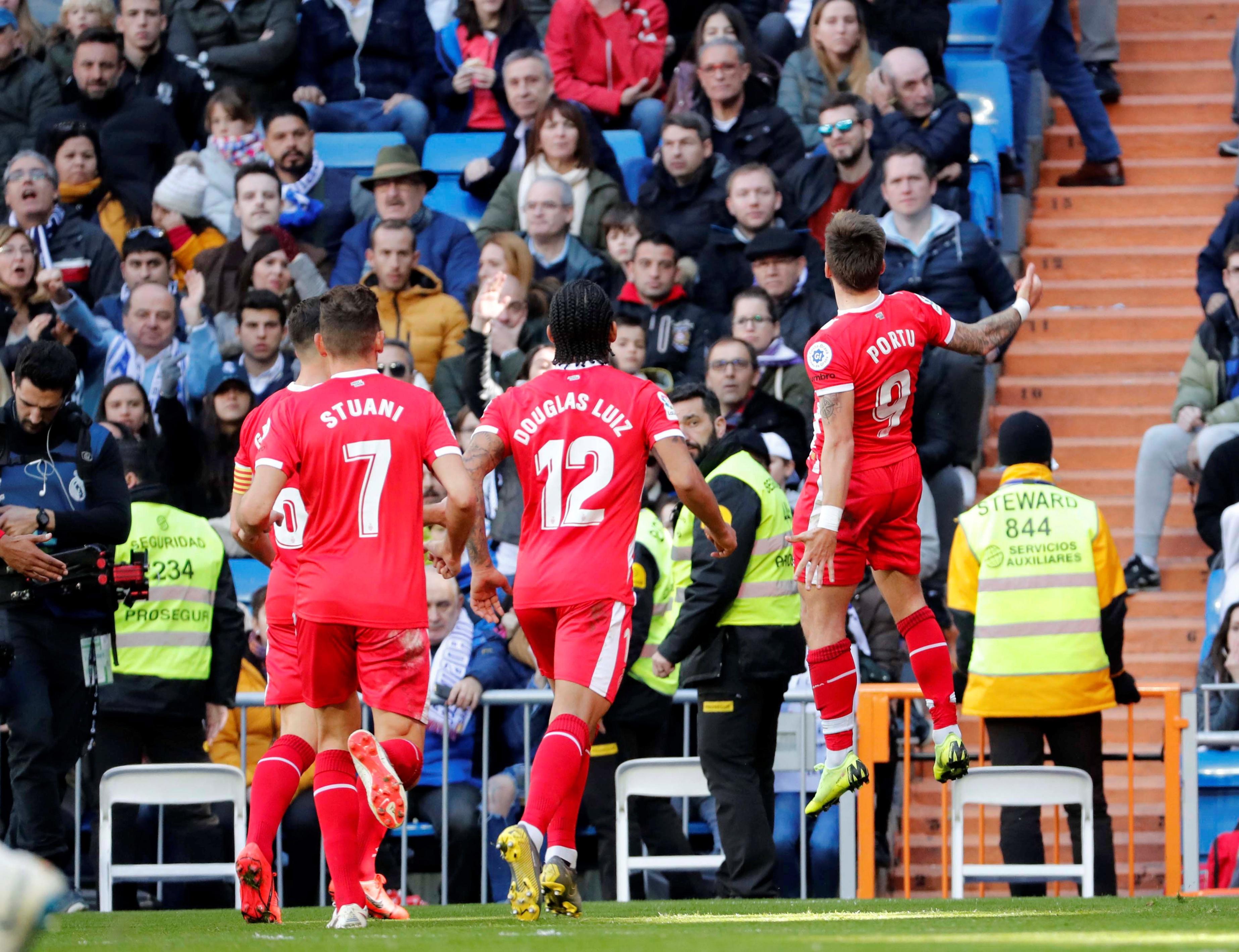 劉正清12分 洛夫頓傷退 黎伊揚18+6+6 上海戰勝福建.