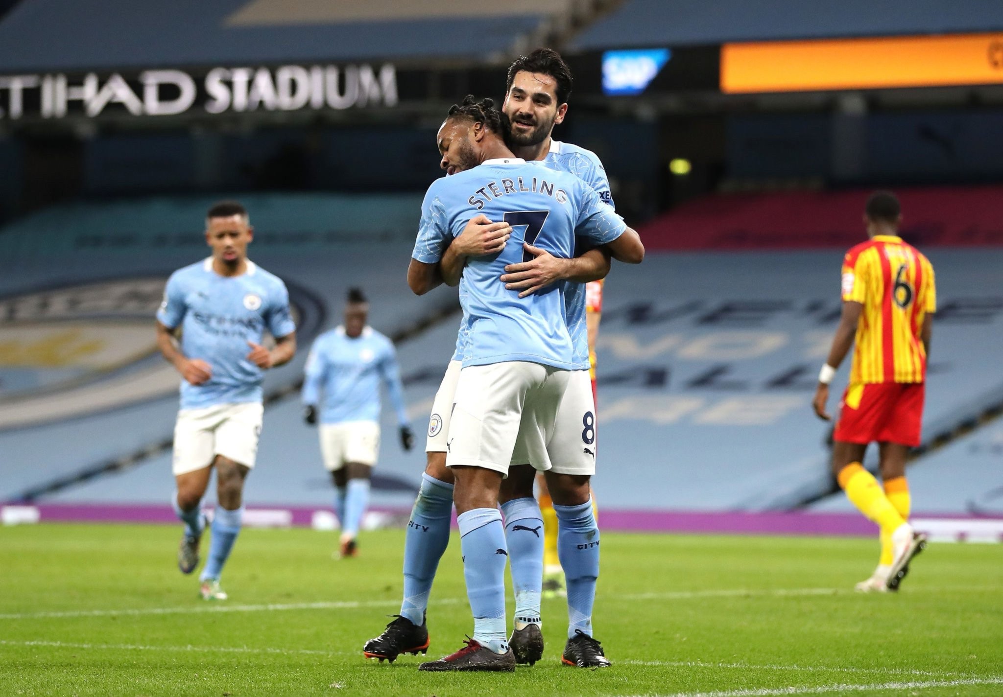 特別是在無 特別是在無